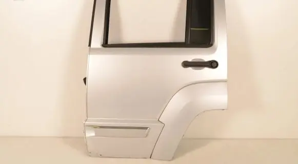 Jeep Cherokee Rear door