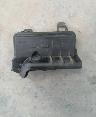 Tesla Model 3 Fuse box cover 141896