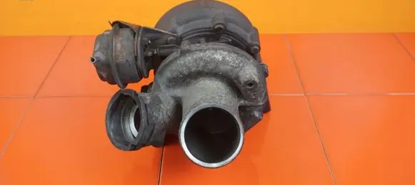 Volkswagen Touareg I Turbo 070145702B BAC