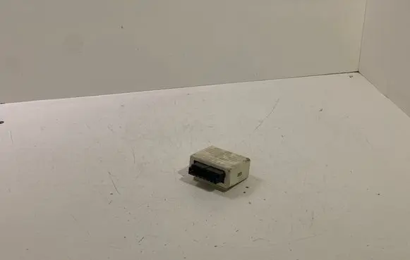 Volvo 850 Light relay 5KG00531105