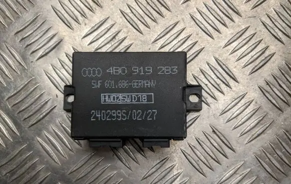 Audi A6 S6 C5 4B Parking PDC control unit/module 4B0919283 HU025UD18 240299S