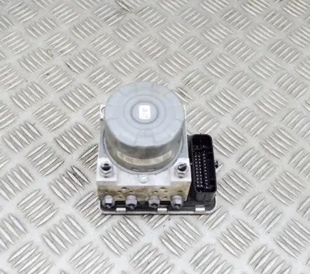 Skoda Octavia Mk3 (5E) ABS Pump 10022019174 5Q0614517EQ