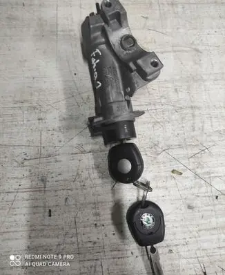 Skoda Fabia Mk1 (6Y) Ignition lock 4B0905851C