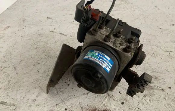Hyundai Santa Fe ABS Pump 5890026150 ZCQD3042122 BH60101110