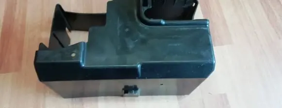 Opel Insignia B Battery box tray cover/lid 39228945 YR00135380 329510614