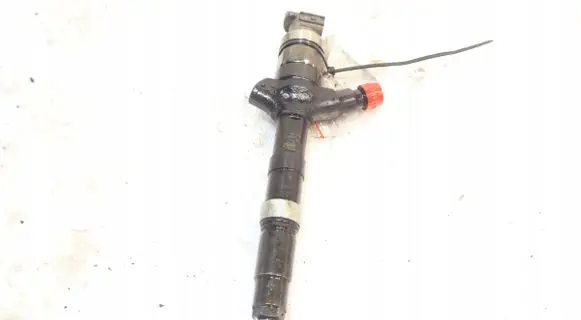 Fuel injector