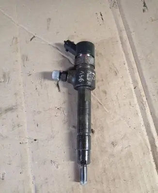 Fuel injector
