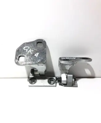 BMW 7 E65 E66 Rear door lower hinge 7017817 7017815