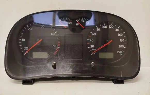Volkswagen Golf IV Speedometer (instrument cluster) 1J0920800E 110008957006