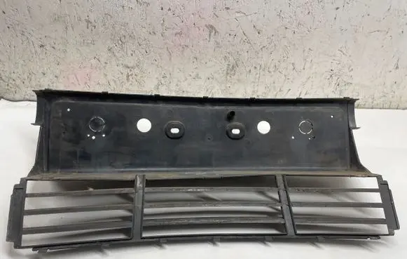BMW 5 E34 Front bumper lower grill 1934337