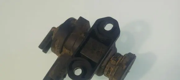 Peugeot 406 Turbo solenoid valve 9635704380