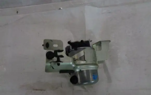 Renault Kadjar Fuel filter housing 8200682558