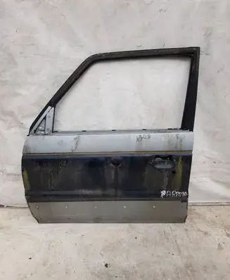 Mitsubishi Pajero Front door MB861335