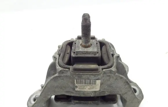 Mini Cooper Countryman R60 Gearbox mount 6784355