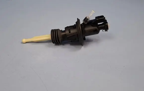 Citroen Jumpy Clutch master cylinder 9809425480