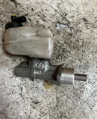 Renault Scenic I Master brake cylinder 7700436913