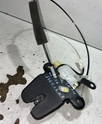Loading door lock