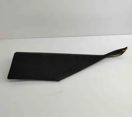 Maserati Quattroporte (C) pillar trim 670010709