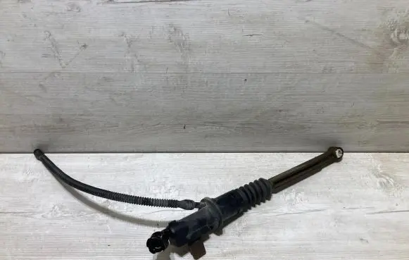 Citroen C3 Clutch master cylinder 9812924480