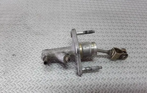 Honda Civic Clutch master cylinder