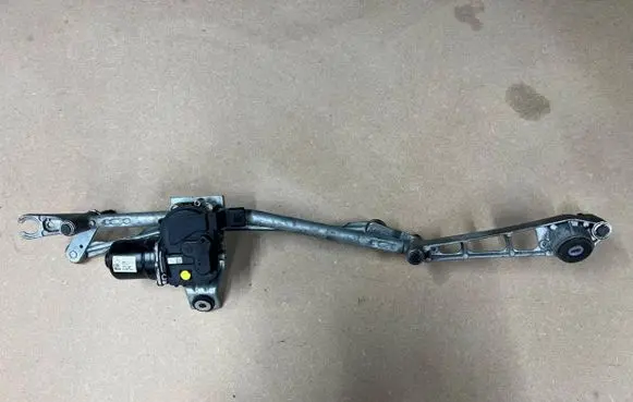 Mercedes-Benz GLA H247 Front wiper linkage and motor A2478201503 W000083284 E03H182533X