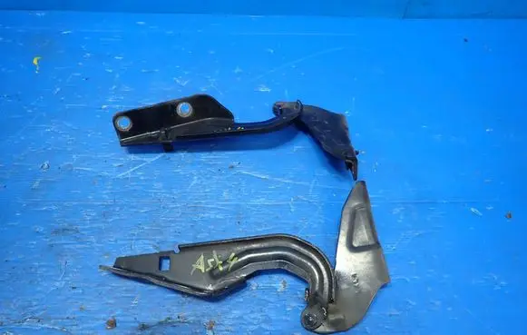 Mitsubishi ASX Engine bonnet/hood hinges 