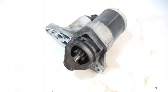 Nissan Juke I F15 Starter motor