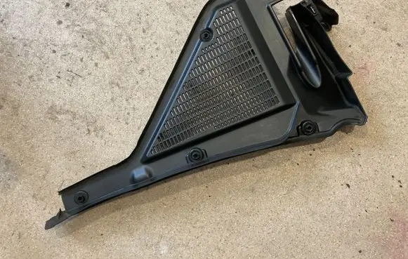 BMW X6 E71 Wiper trim 6945584