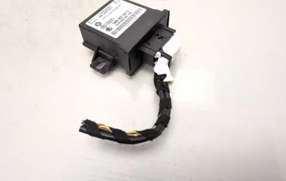 Skoda Superb B6 (3T) Light module LCM 5M0907357C