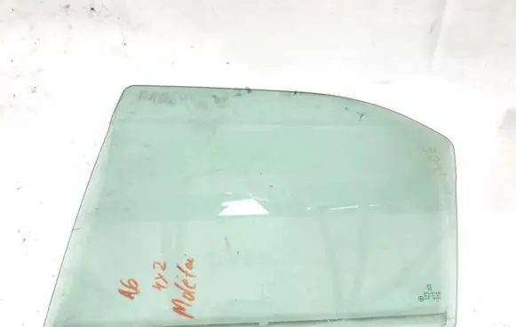 Peugeot 406 Rear door window glass