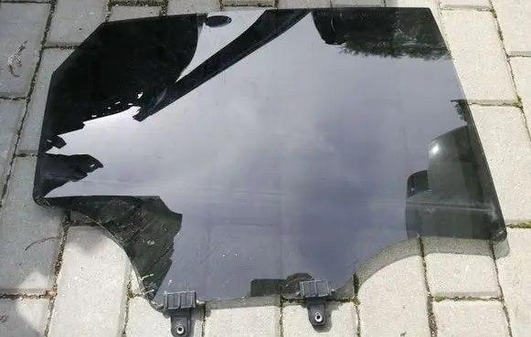 Hyundai Kona I Rear door window glass