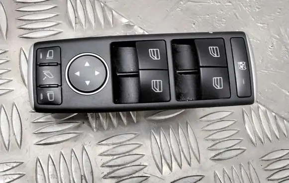 Mercedes-Benz E W212 Electric window control switch 2049053905