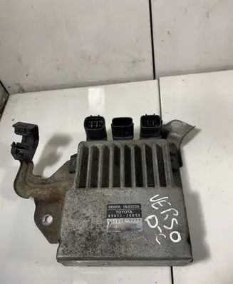 Toyota Corolla Verso E121 Fuel injection control unit/module 8987120070
