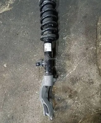 BMW X5 G05 Front shock absorber/damper 6869021