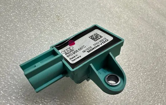 Audi A4 S4 B8 8K Airbag deployment crash/impact sensor 8K0955557C 5WK4380902