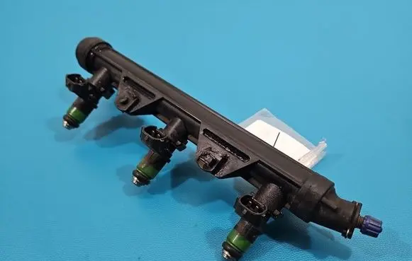 Skoda Fabia Mk1 (6Y) Fuel injector 03E133320 IMPRK1548585