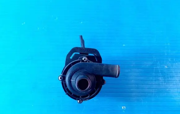 Volkswagen Crafter Electric auxiliary coolant/water pump A2118350028 330591163