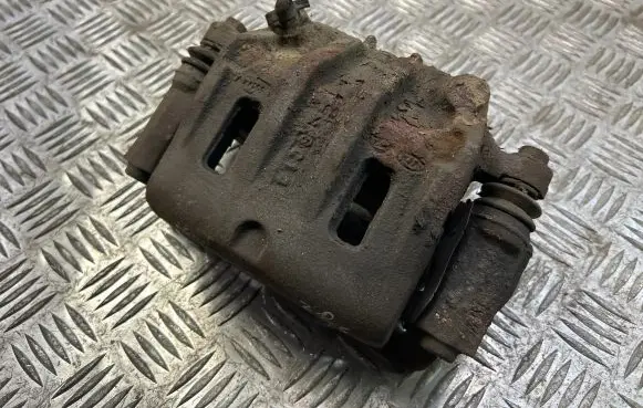 KIA Sorento Front brake caliper