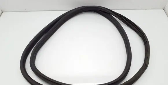 Front door rubber seal