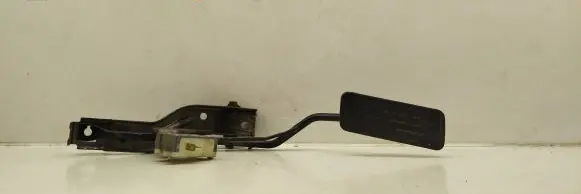 Subaru Legacy Accelerator throttle pedal
