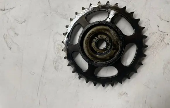 Mercedes-Benz E W212 Camshaft pulley/ VANOS A6510520001 6510520001