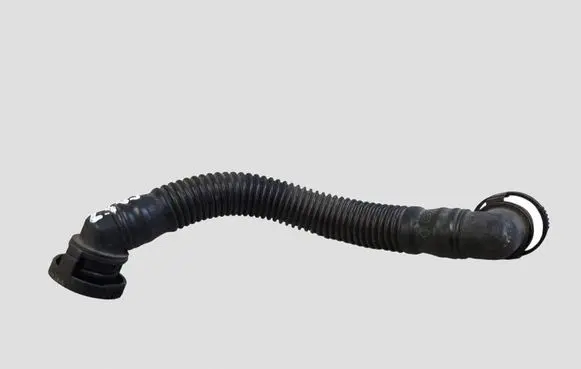 Skoda Octavia Mk2 (1Z) Breather hose/pipe 03L103493G