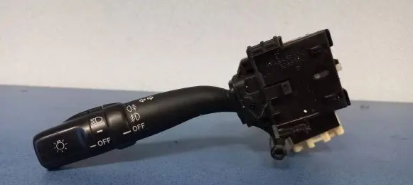 Toyota Avensis T250 Indicator stalk 05110