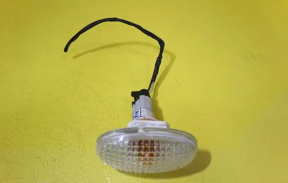 Chevrolet Rezzo Front fender indicator light 