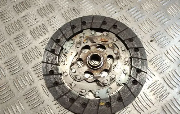 Volkswagen T-Roc Clutch pressure plate 04C141031H
