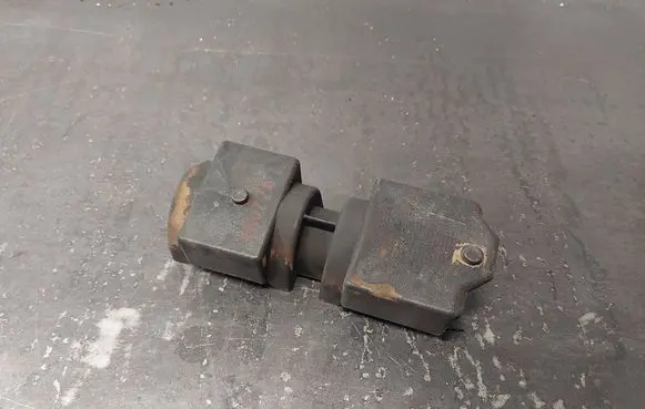 Audi A4 S4 B6 8E 8H other engine part 058103555B