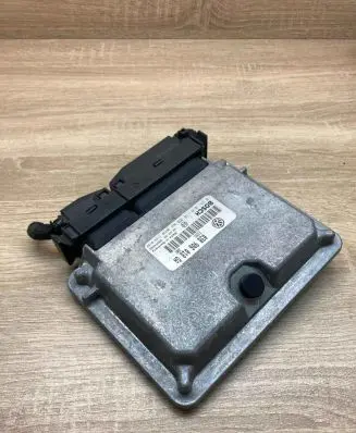 Volkswagen PASSAT B5 Engine control unit/module ECU 038906018GA 021010170 2605