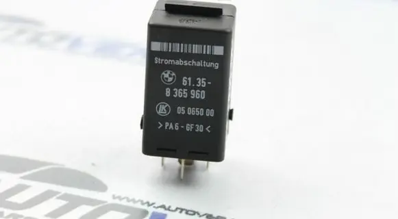 BMW 7 E38 Other relay 8365960