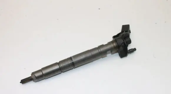 Audi A5 8T 8F Fuel injector 0445116008 059130277AP