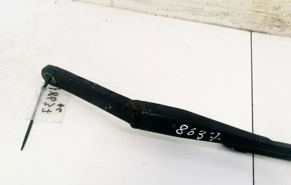 Ford Focus Front wiper blade arm 4M5117525AB